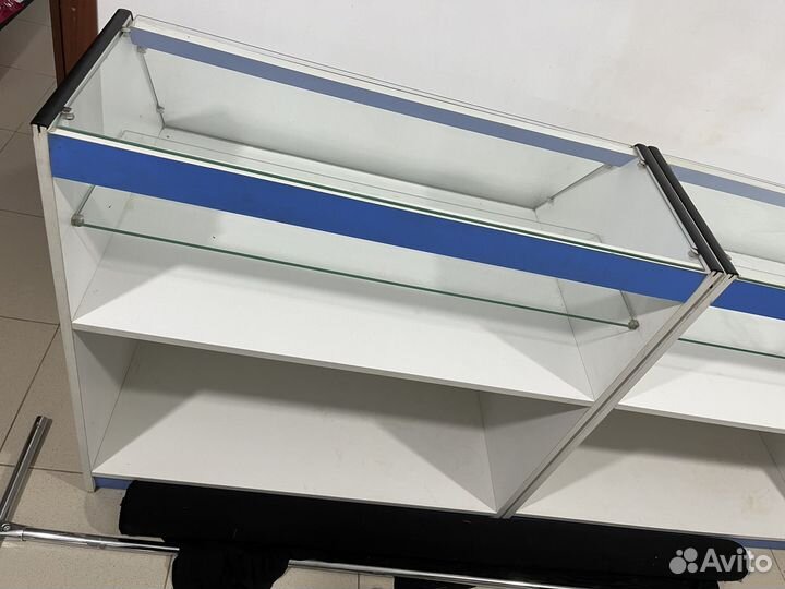 Витрины напольные стеклянные