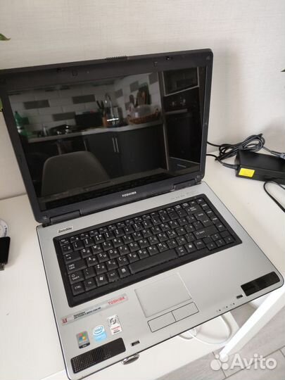 Ноутбук toshiba satellite l40