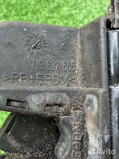 Замок багажника Volkswagen Golf универсал 2002