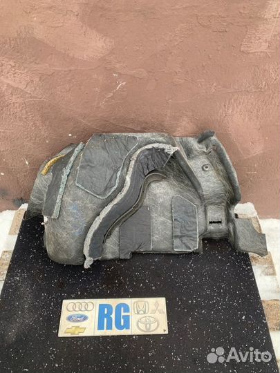 Обшивка багажника задняя правая Nissan Qashqai J10