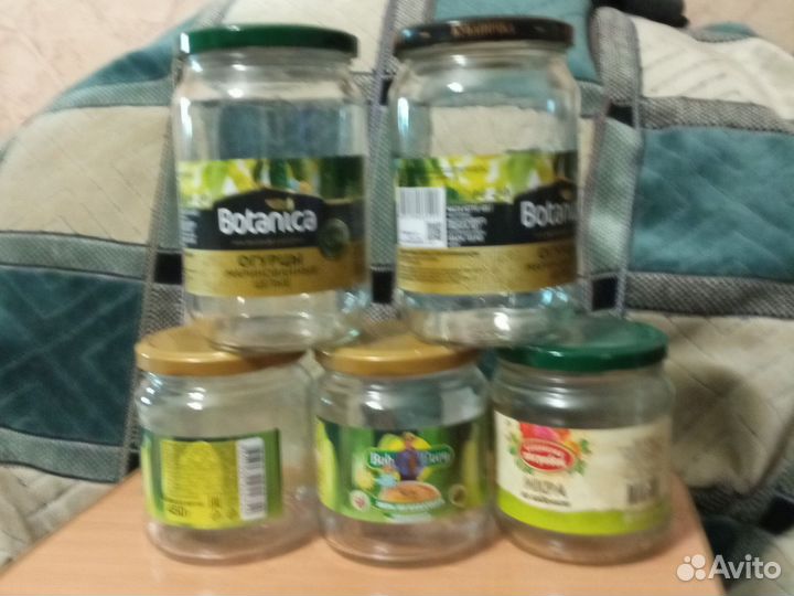 Банки 0,7. 0,5.0,45 Стеклянные с винтовой крышкой