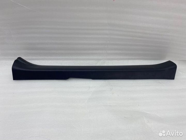 Накладка порога внутренняя передняя левая Toyota