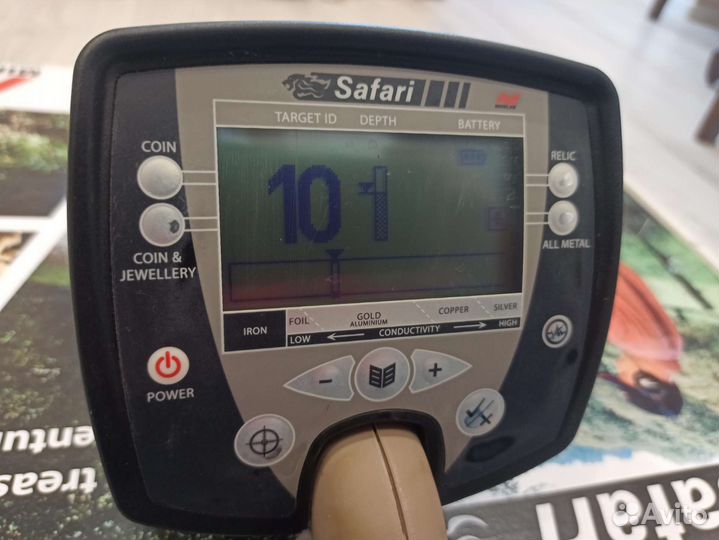 Мультичастотный металлоискатель Minelab Safari