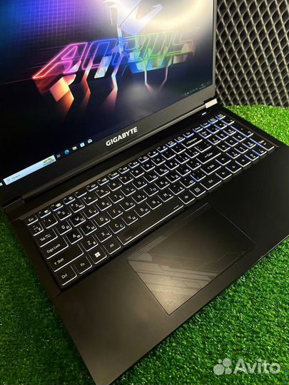 Игровой ноутбук Gigabyte i5-12500H/RTX4060/16Gb/51