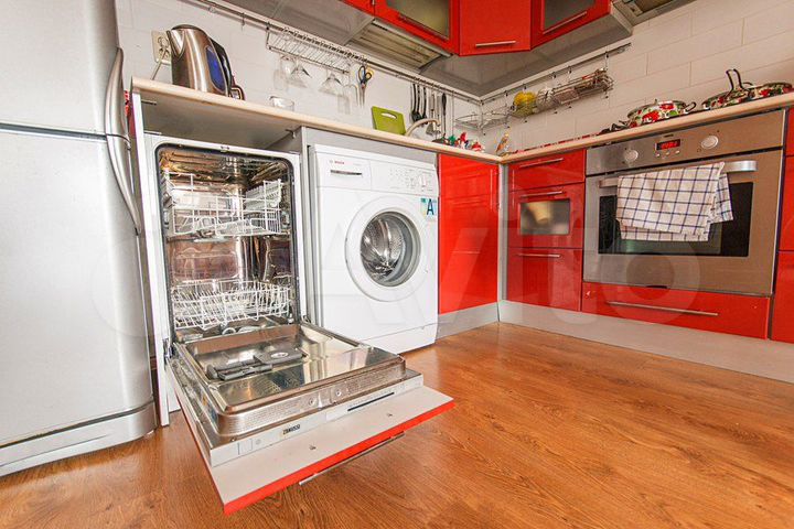 2-к. квартира, 66 м², 2/5 эт.