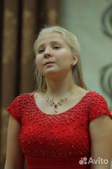 Репетитор по сольфеджио, фортепиано, академ. вокал