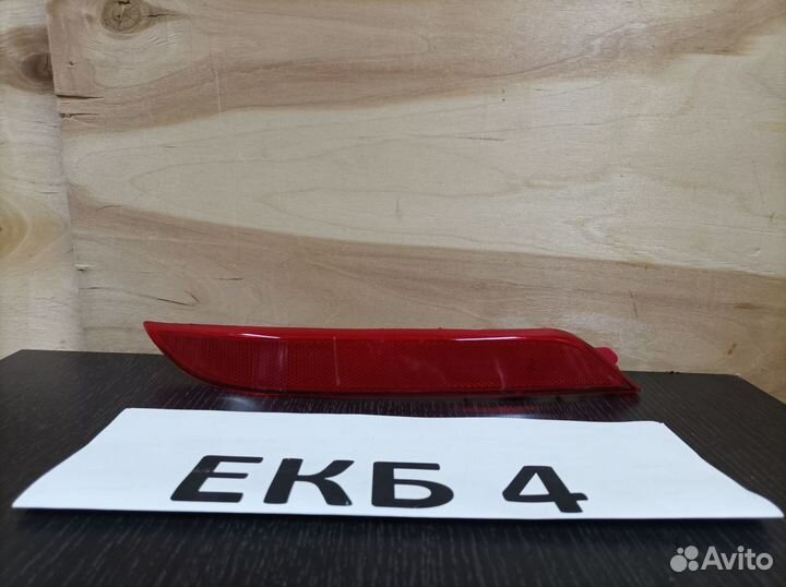 Отражатель правый Rio 3 QB 2011-2015 хетчбек