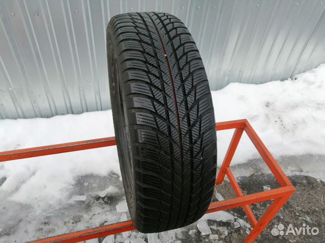 Bridgestone Blizzak LM-001 195/65 R15 101T