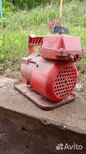 Электродвигатель глубинного вибратора