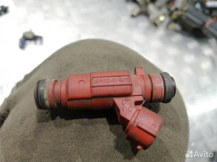 Форсунка топливная QG15, 1.5L Ниссан Альмера