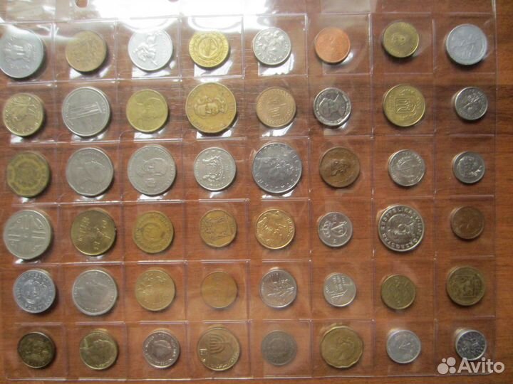 Коллекция 48 иностранных монет