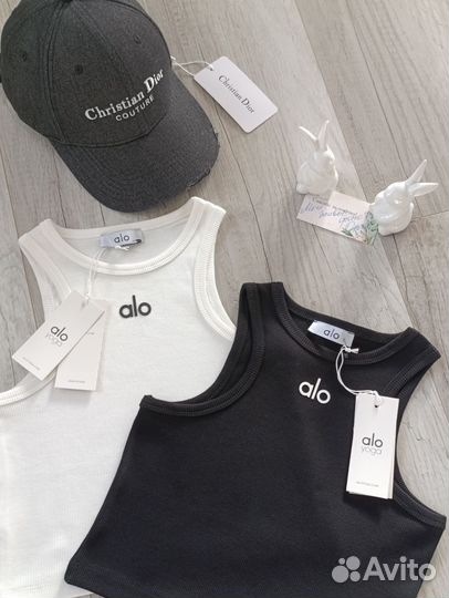 Alo yoga топ майка премиум s m L белая