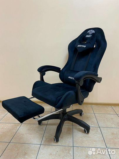 Игровое кресло велюр с подставкой для ног