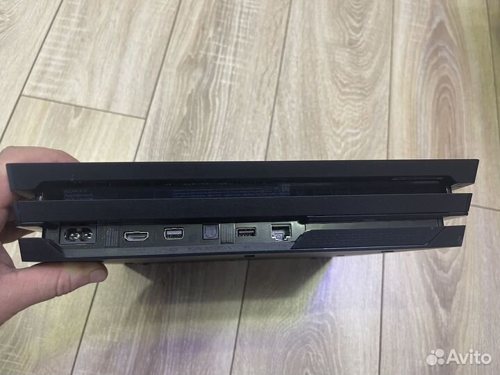 Sony Playstation 4 Pro 1TB