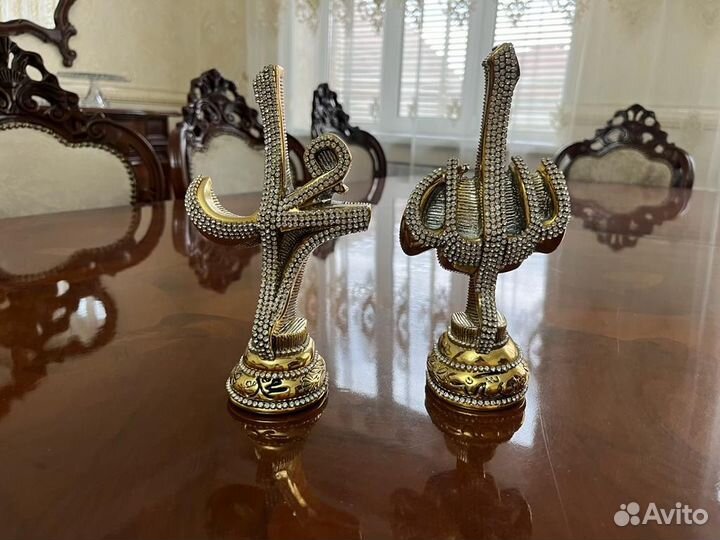 Сувенирные статуэтки