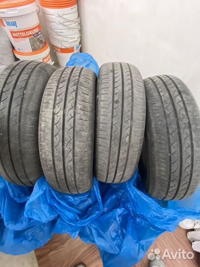 Yokohama BluEarth AE01