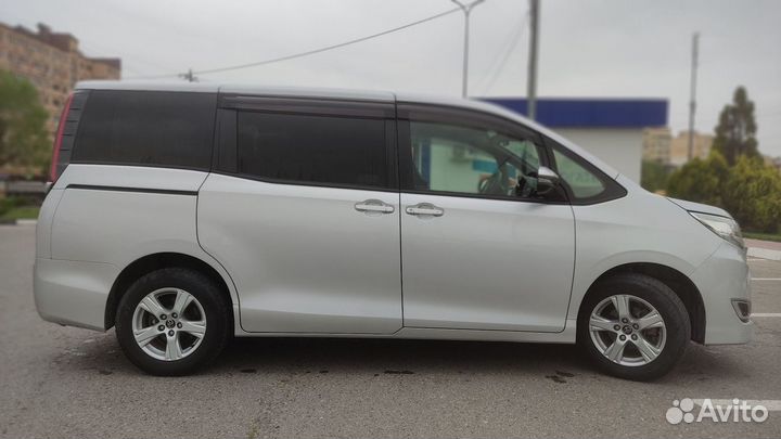 Toyota Noah 1.8 CVT, 2020, 142 350 км