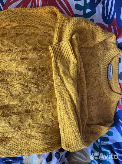 Свитер женский pull bear