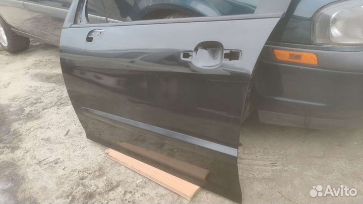 Дверь передняя левая Peugeot 308