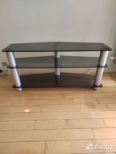 Стеклянная тумба под тв