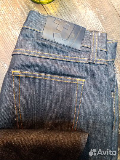 Uniglo + j Selvedge с прямыми штанинами, размер 25