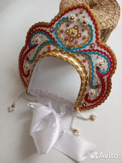 Новый кокошник русский народный