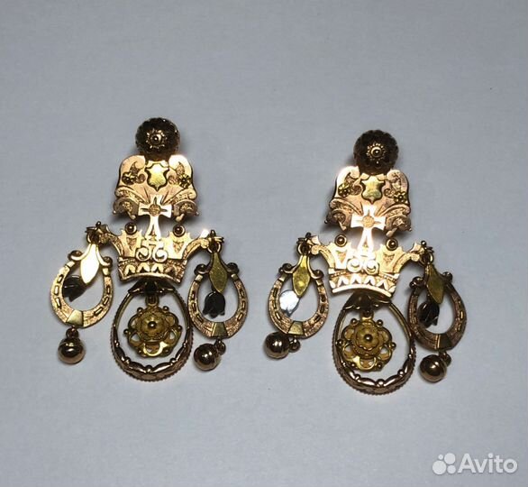 Золотые серьги