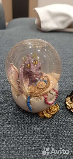 Коллекция шаров со снегом знаки зодиака