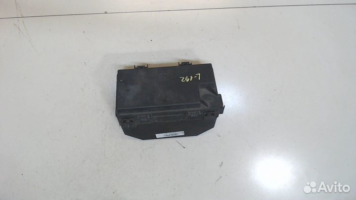 Блок предохранителей Chrysler Town-Country 2008, 2