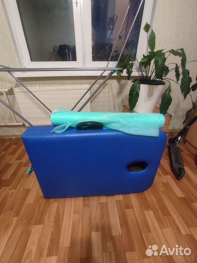 Массажная кушетка