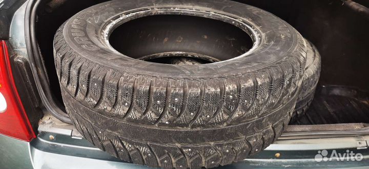 Bridgestone Ice Cruiser 7000 235/60 R16