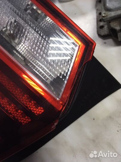 Volkswagen polo 5 задний правый фонарь