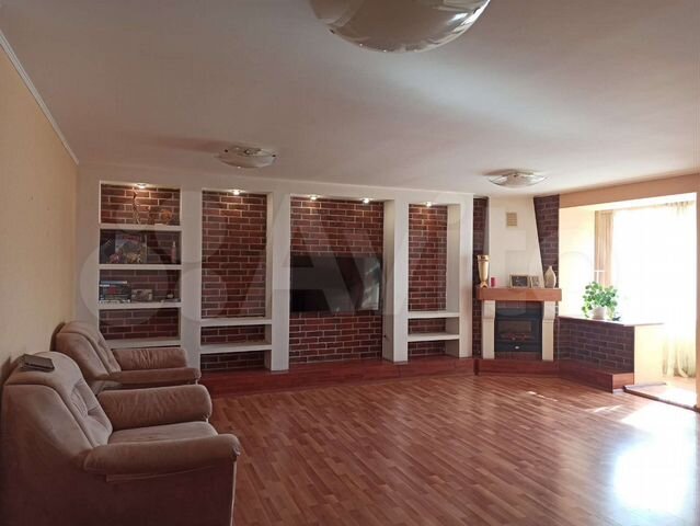 5-к. квартира, 145,8 м², 4/9 эт.