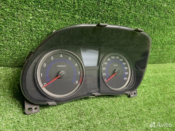 Щиток приборов Hyundai Solaris