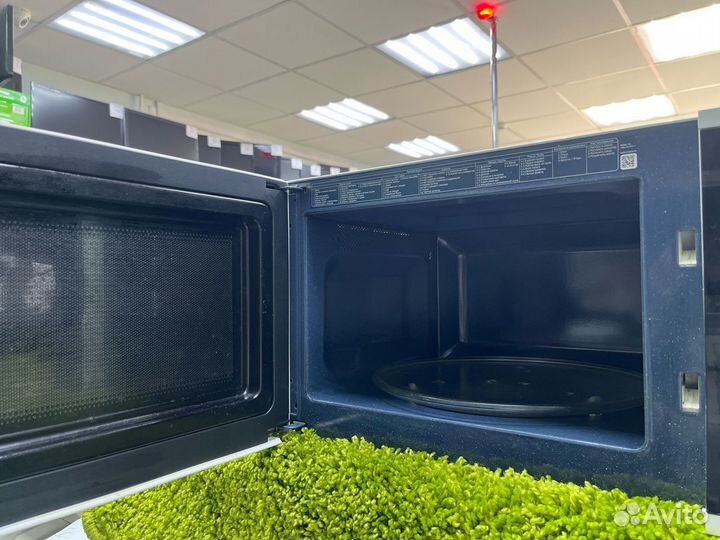 Микроволновая печь Samsung MS23K3513AW