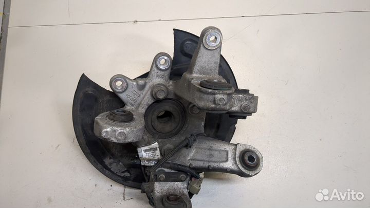 Ступица (кулак, цапфа) правая задняя Ford Explorer