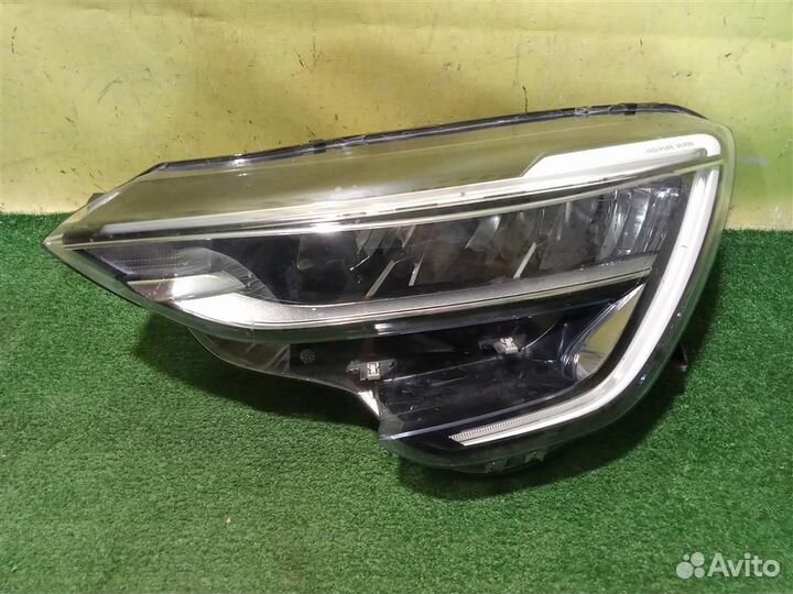 Фара левая LED Renault Arkana 2018