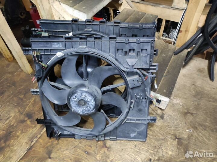 Вентилятор охлаждения на Mercedes w638