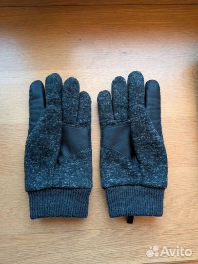 Перчатки Uniqlo