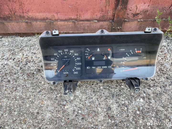Щиток приборов Ford sierra