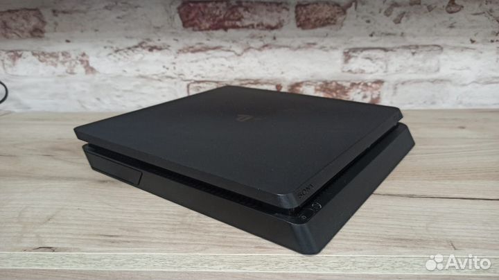 Sony PlayStation 4 slim 1tb