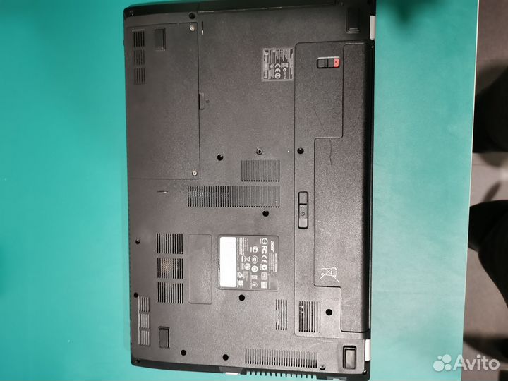 Acer travelmate 5760(процессор i3,ssd1gb,ram 8gb)