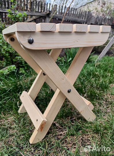 Табурет складной