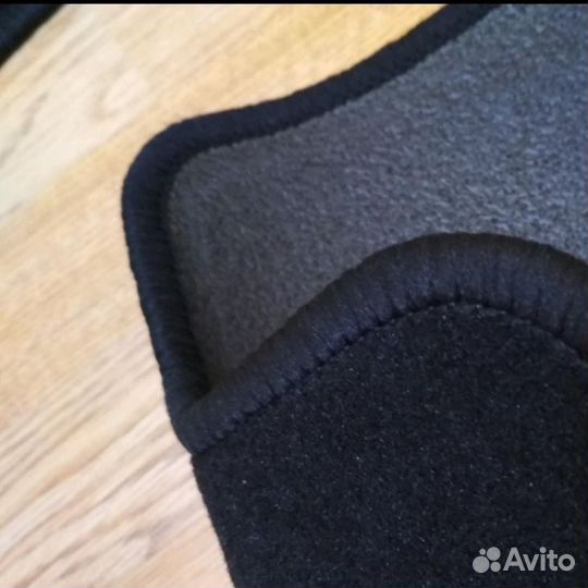 Автомобильные коврики ворсовые