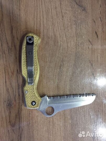Нож складной spyderco