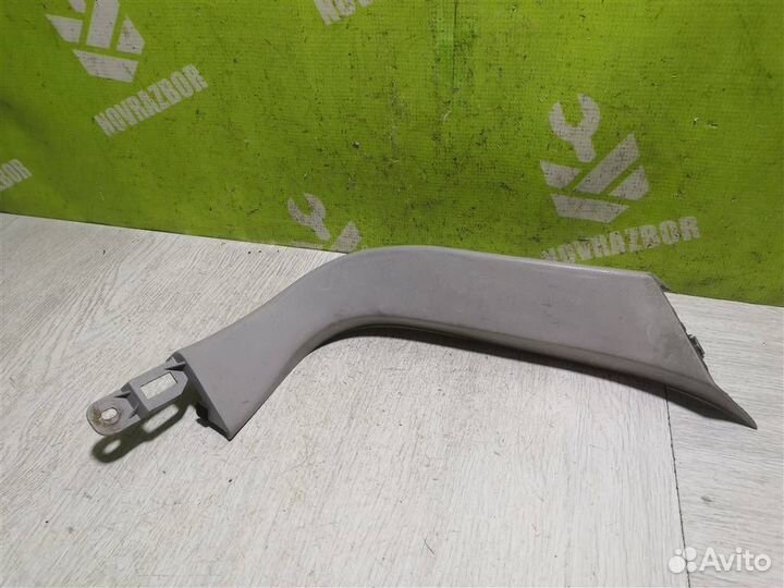 Обшивка двери багажника Мазда 6
