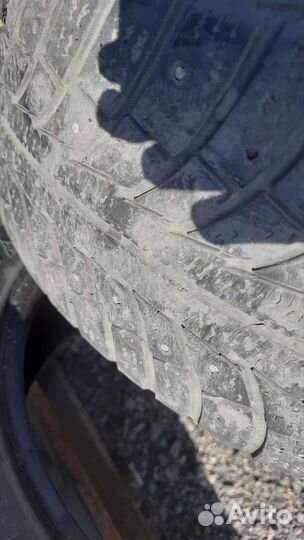 Gislaved Nord Frost 5 215/65 R16 102