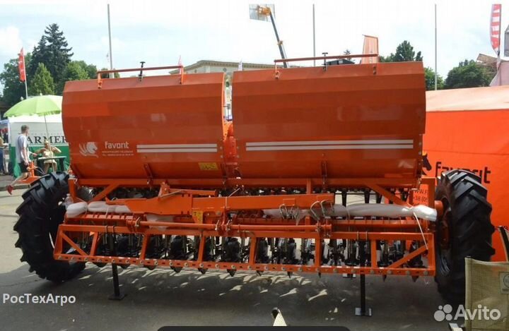Сеялка Фаворит СЗФ 4.000-V, 2022