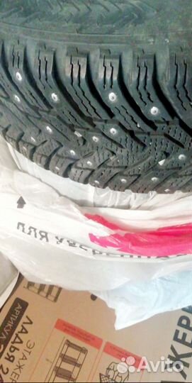 Nokian Tyres Hakkapeliitta 8 185/65 R15