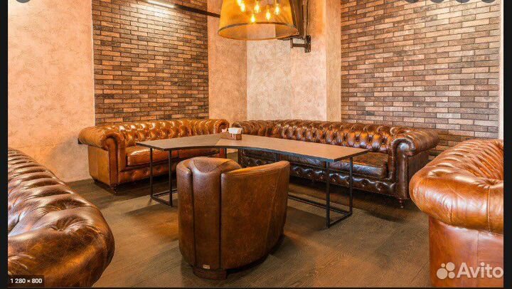 Кожаный диван